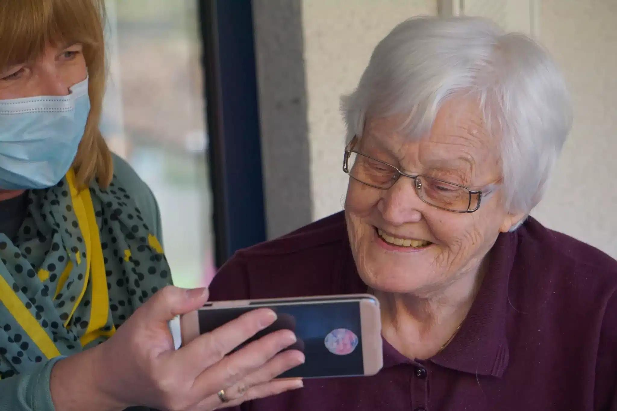 Old-woman-undergoing-an-ACAT-assessment